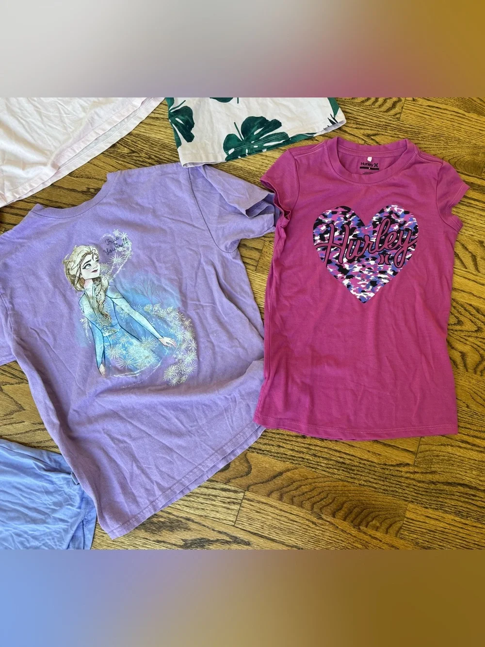 Lot of 7 Girls Tees Tanks OLD NAVY IVIVVA DISNEY HURLEY Excellent Cond Sz M 8